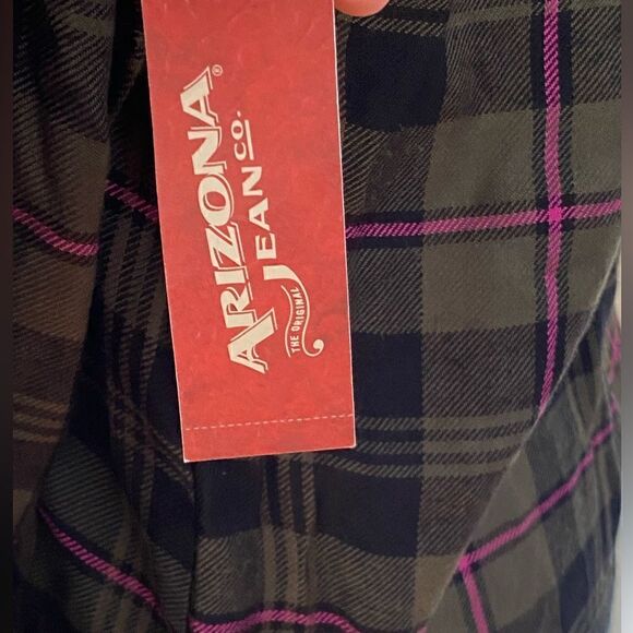 Arizona Juniors Womens Long Sleeve Regular Fit Button-Down Shirt - Picture 10 of 15